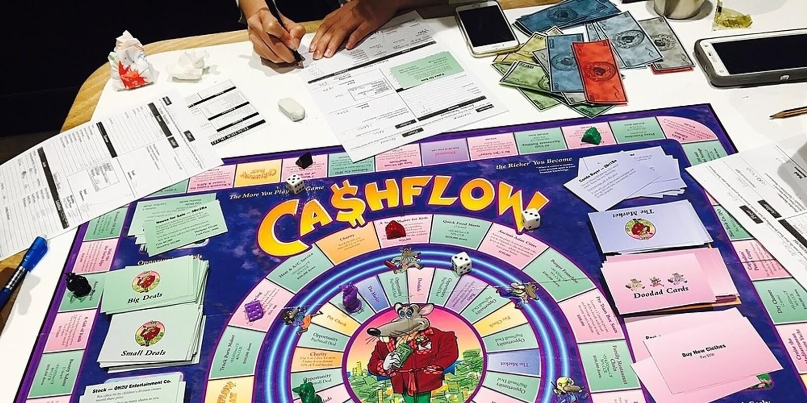 A photo of the board game Cashflow