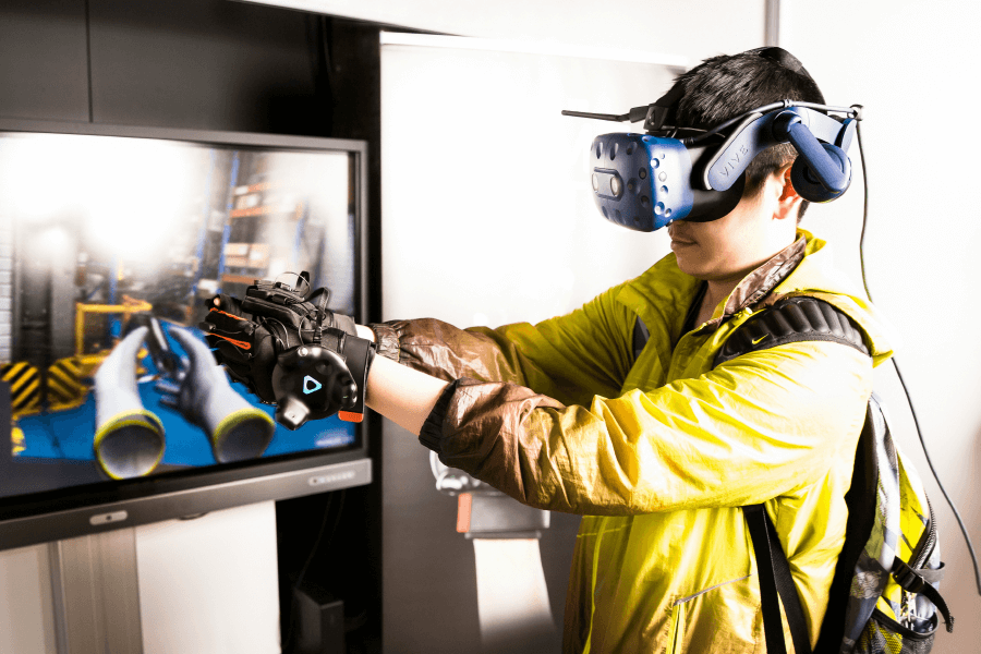 An example of a student learning structural engineering in VR